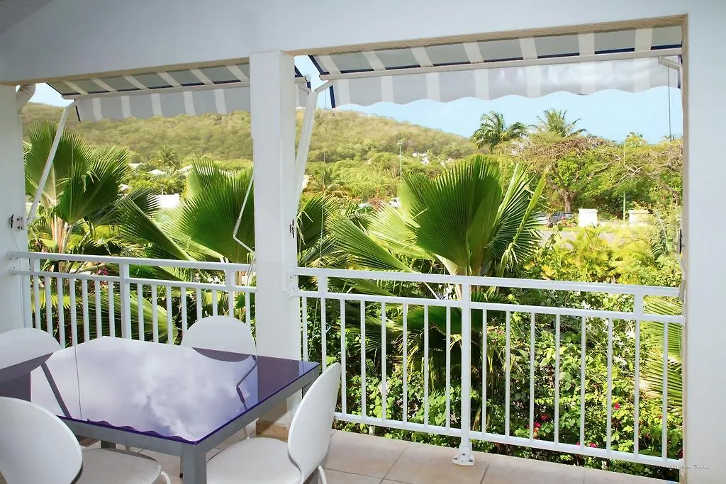 Tropicana Suites Deshaies 4*,