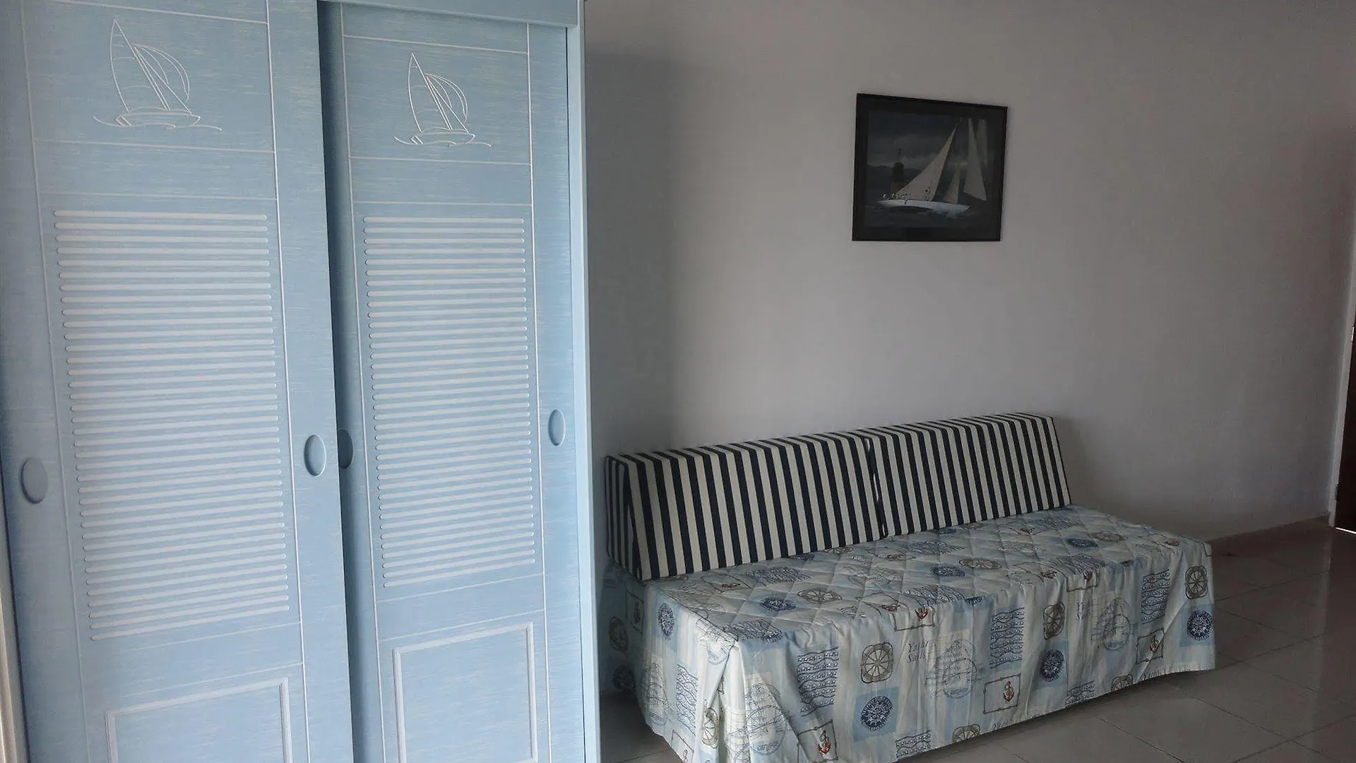 Aparthotel Tropicana Suites
