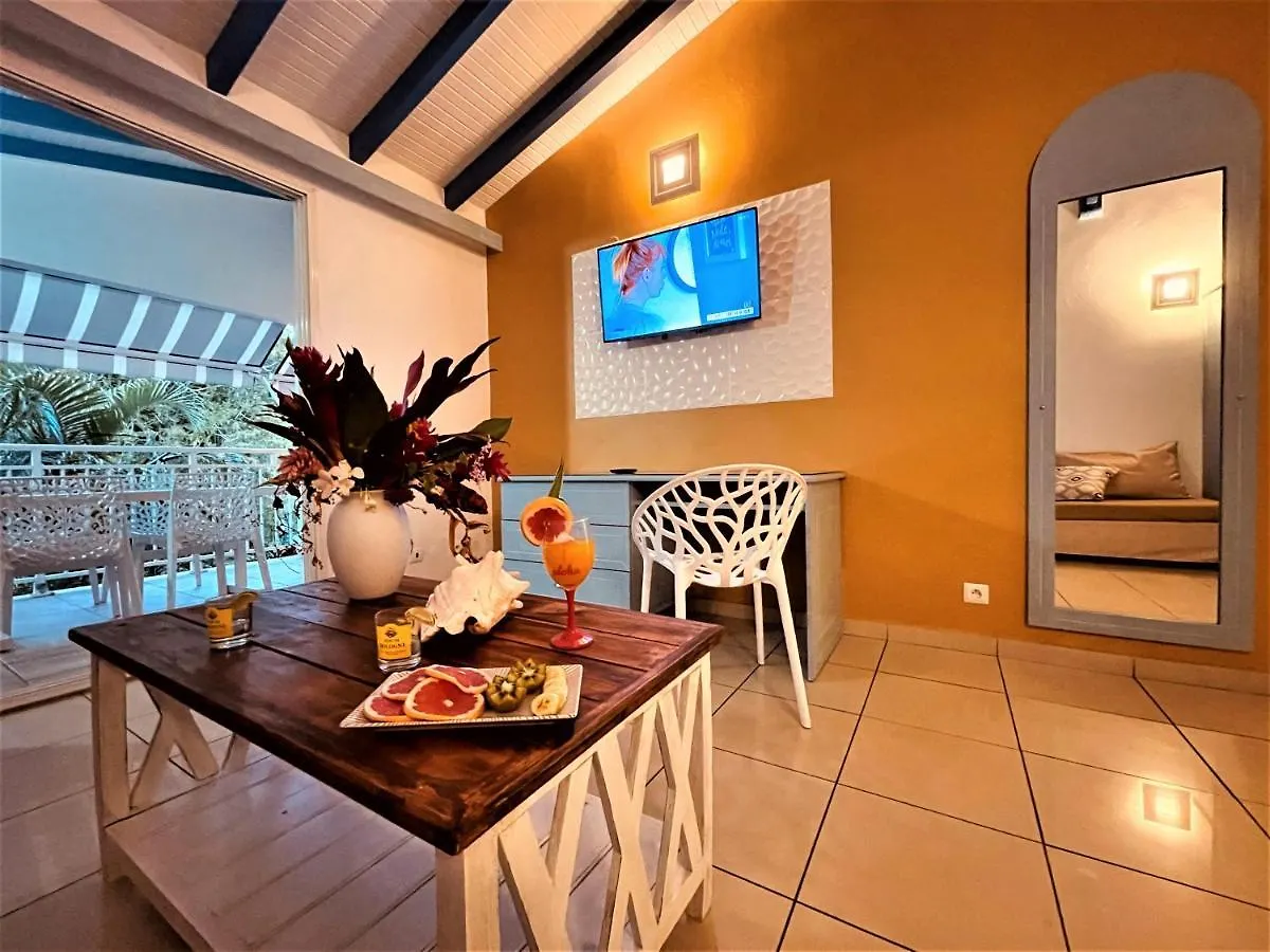 Tropicana Suites Deshaies