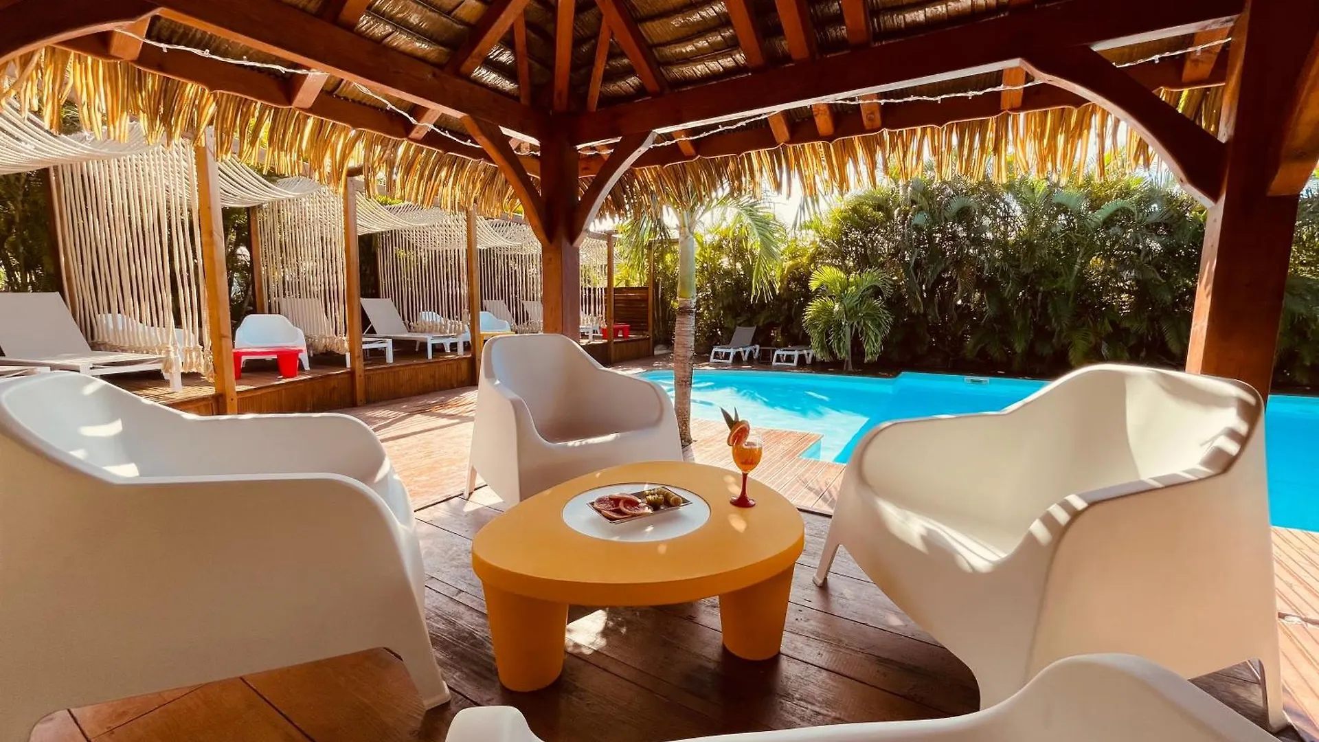 **** Aparthotel Tropicana Suites Guadeloupe